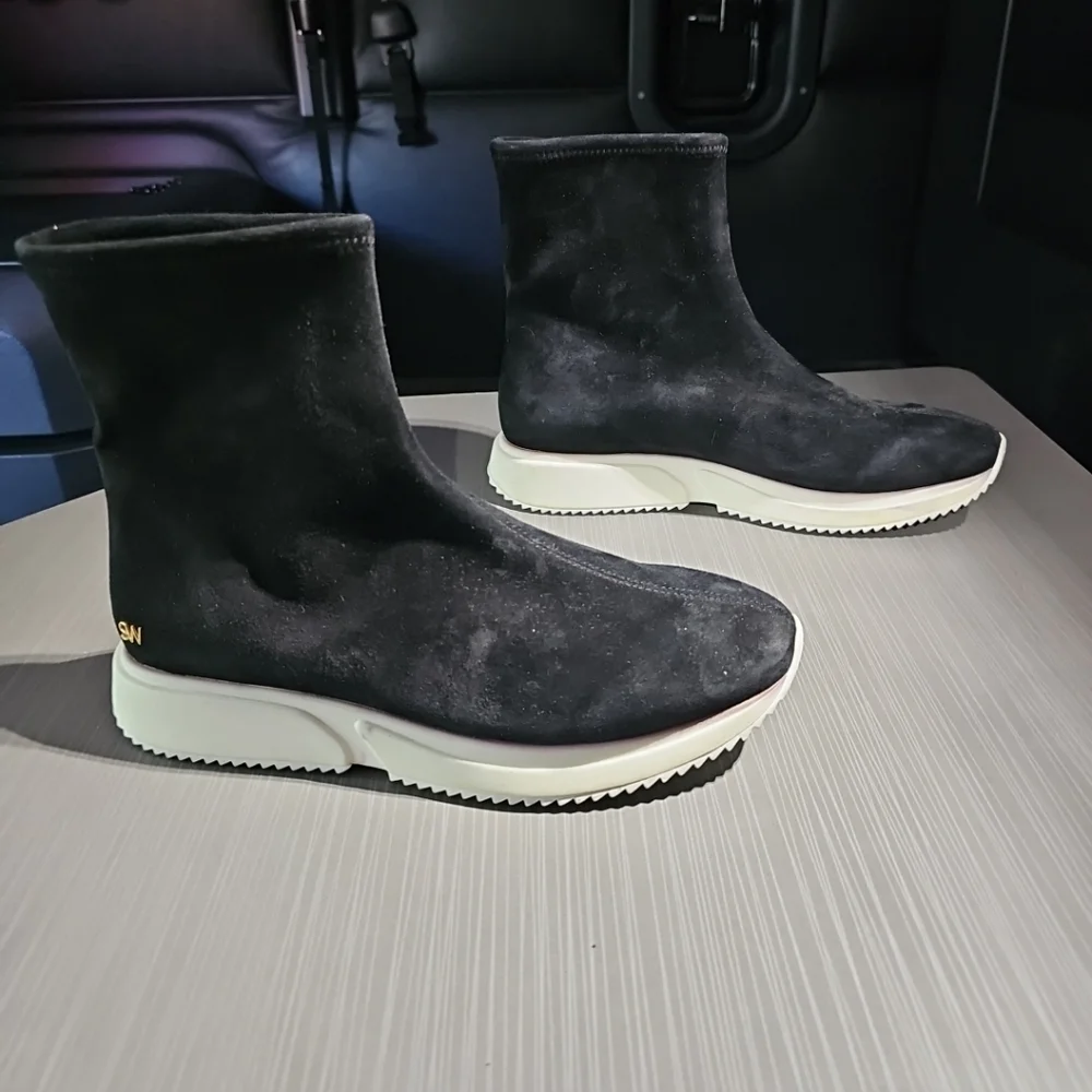 $550 STUART WEITZMAN MARGO BOOTIE SUEDE SOCK‎ SNEAKER SUEDE BLACK 7.5D/38